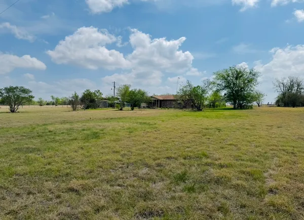 $269,900 | 789 Upper Elgin River Road, Elgin, TX 78621