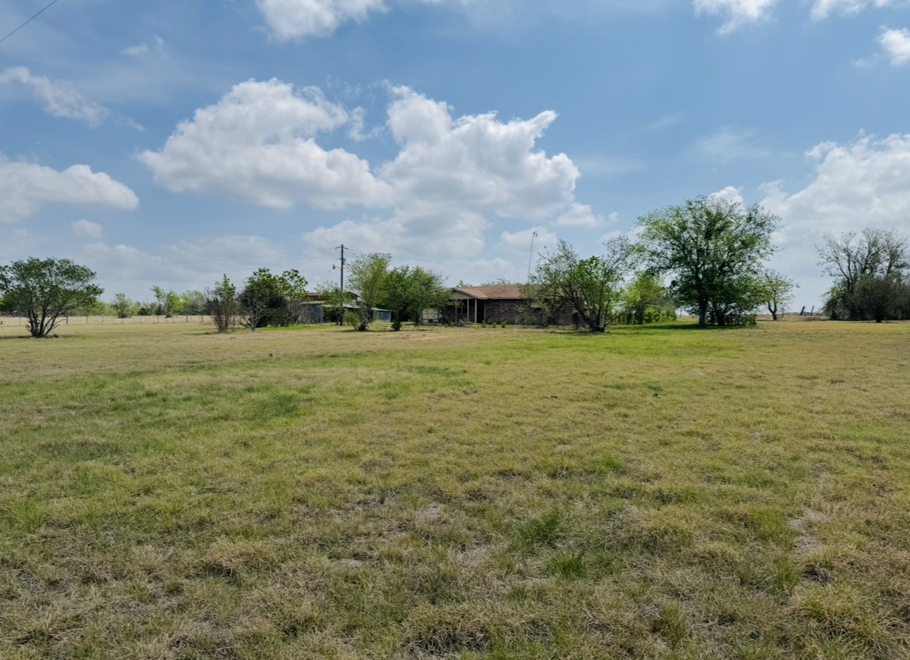 789 Upper Elgin River Road Elgin, TX 78621 - Photo 35 of 37