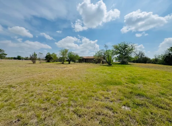 $269,900 | 789 Upper Elgin River Road, Elgin, TX 78621
