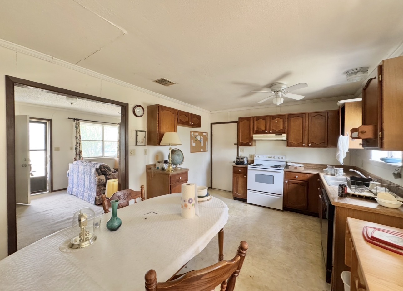 789 Upper Elgin River Road Elgin, TX 78621 - Photo 9 of 37