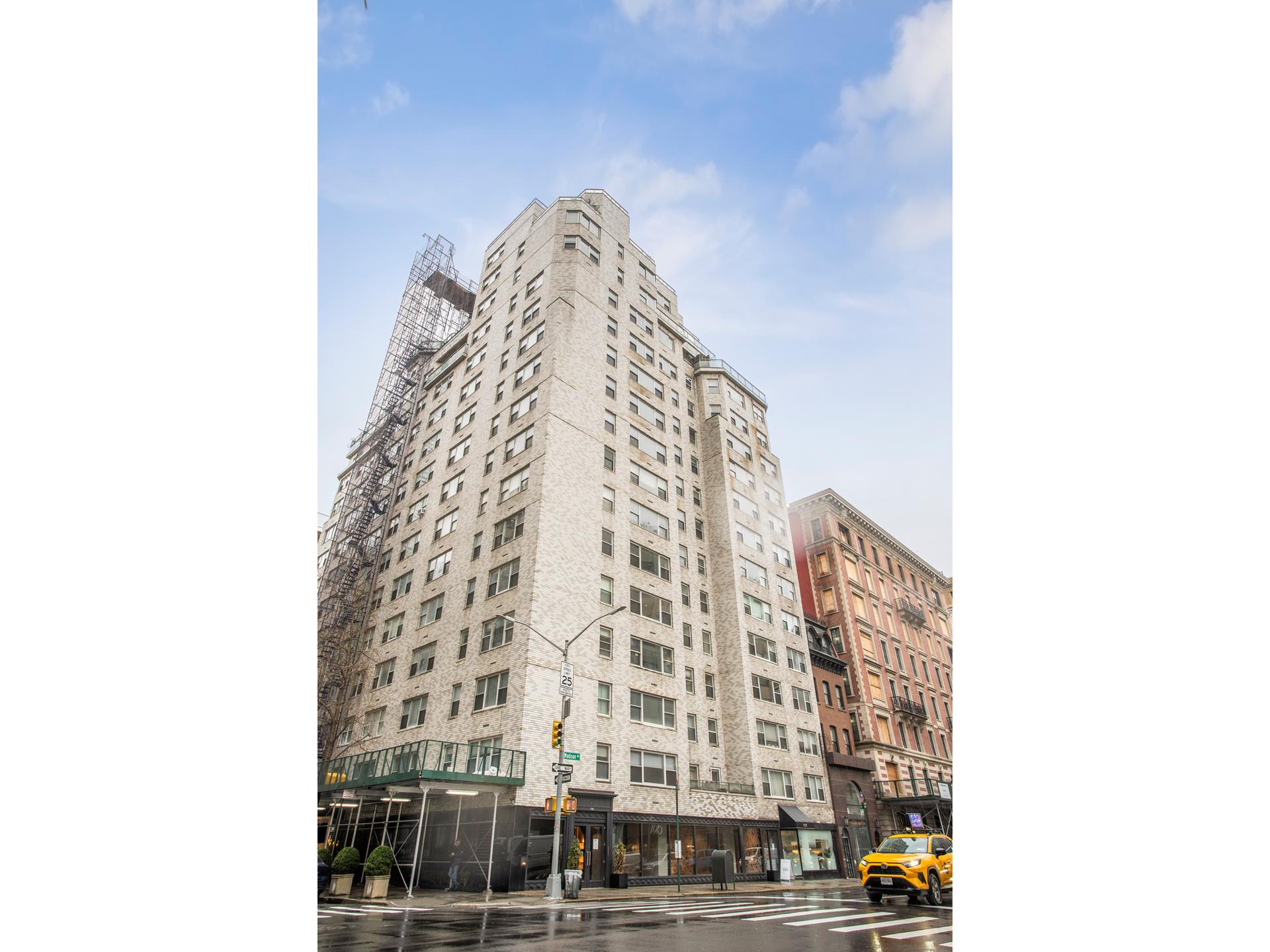 40 East 84th Street, Unit 4A Manhattan, NY 10028 - Photo 21 of 22 a front view of a building