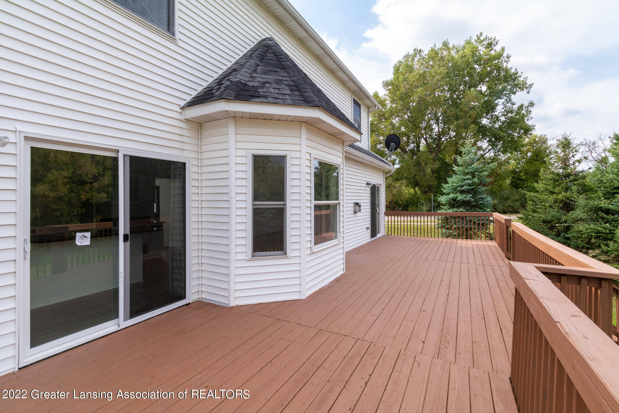 724 West Windward Way Perry, MI 48872 - Photo 44 of 47 back porch