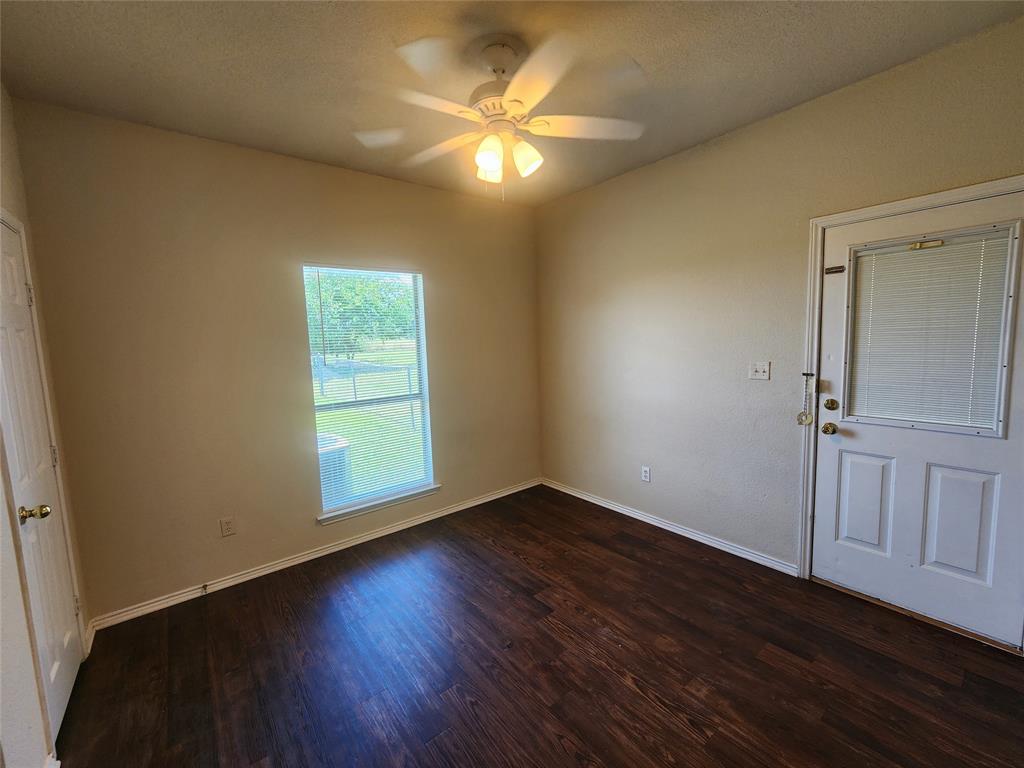 106 Collett Court Weatherford, TX 76088 - Photo 8 of 20