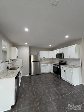 $2,995 | 12937 Silvaire Farm Road, Charlotte, NC 28278