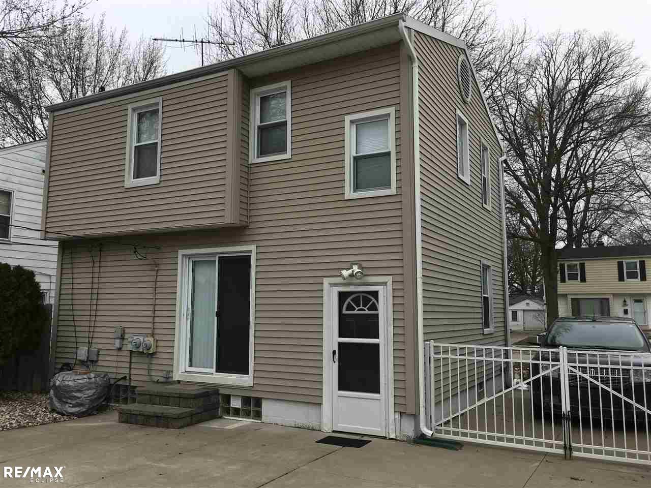 2175 Hampton Road Grosse Pointe, MI 48236 - Photo 2 of 12 31315033-1.JPG