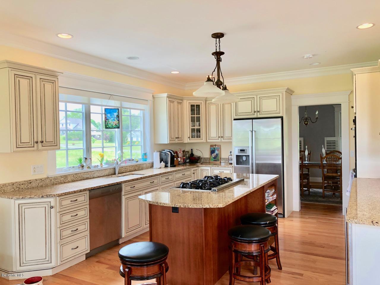 6 Shaylor Hill Road Lenox, MA 01242 - Photo 27 of 41 Kitchen w:island