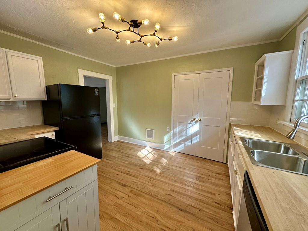 3604 Norris Road Columbus, GA 31907 - Photo 8 of 29 kitchen area -main