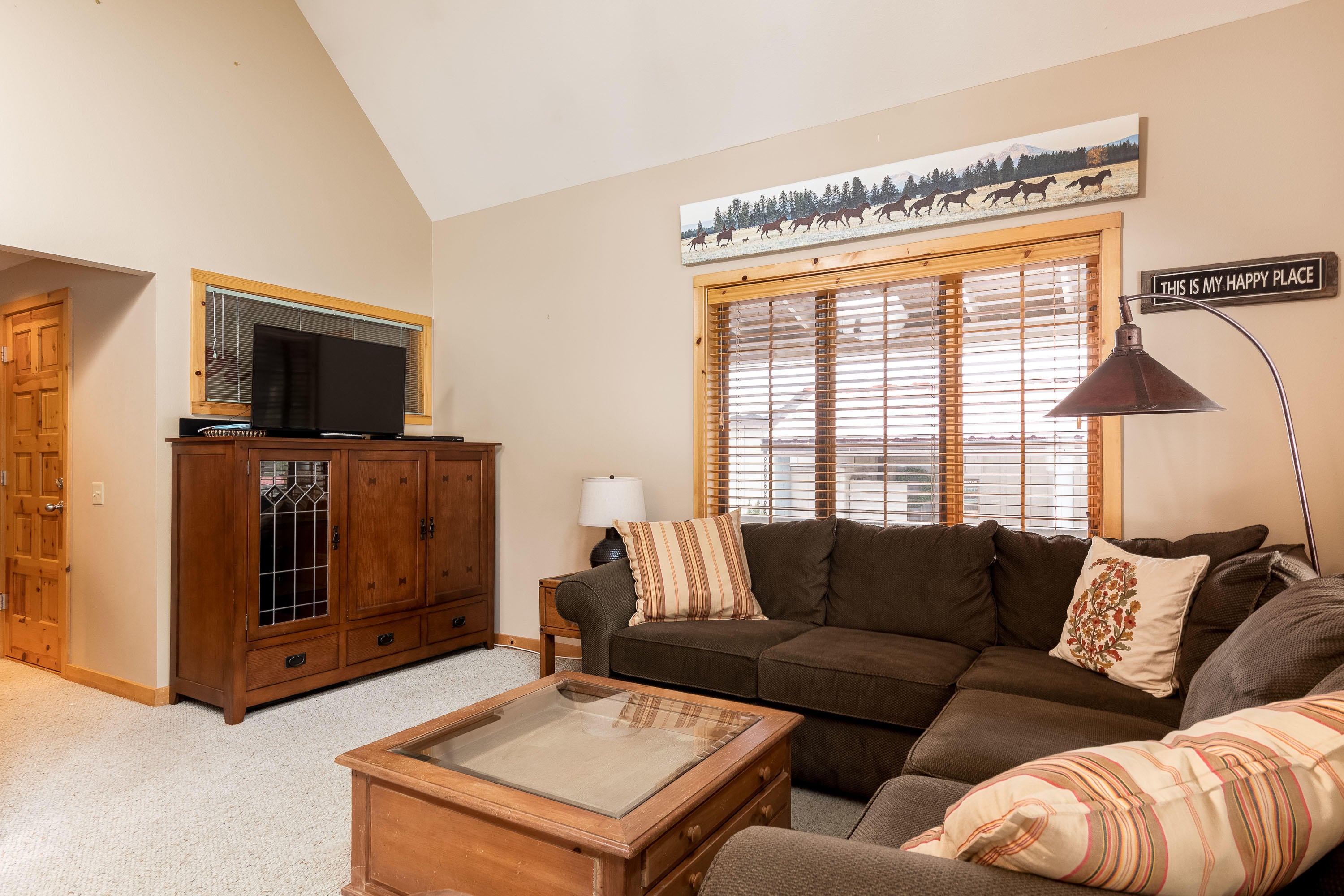 57536 Circle 4 Cabin Road, Unit CABIN 3 Sunriver, OR 97707 - Photo 18 of 27 Circle 4 Ranch Cabin #3-5