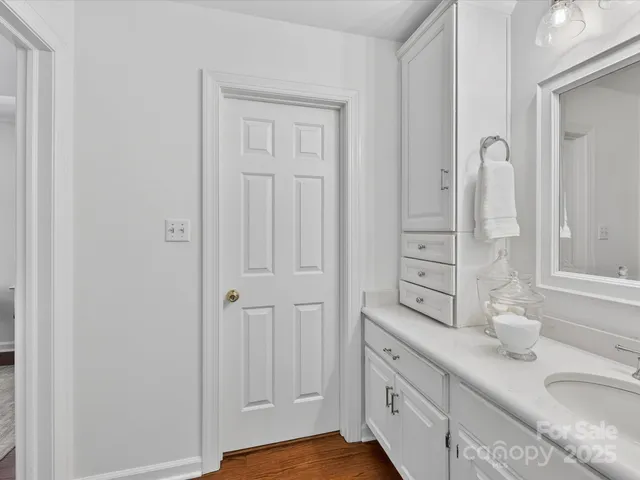 $665,000 | 2813 Sharon View Road, Charlotte, NC 28210