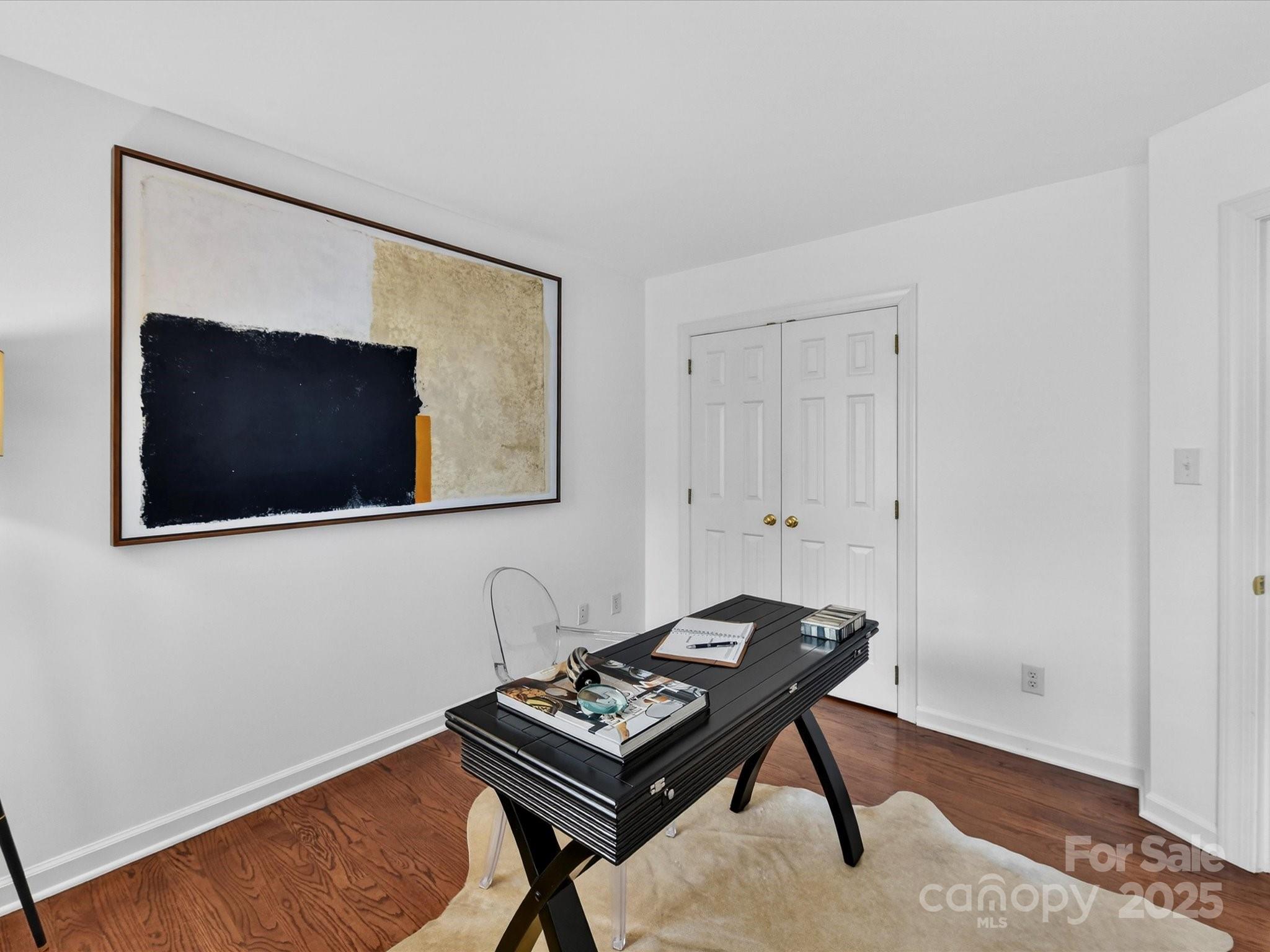 2813 Sharon View Road Charlotte, NC 28210 - Photo 31 of 40 a living room with a piano and a flat screen tv