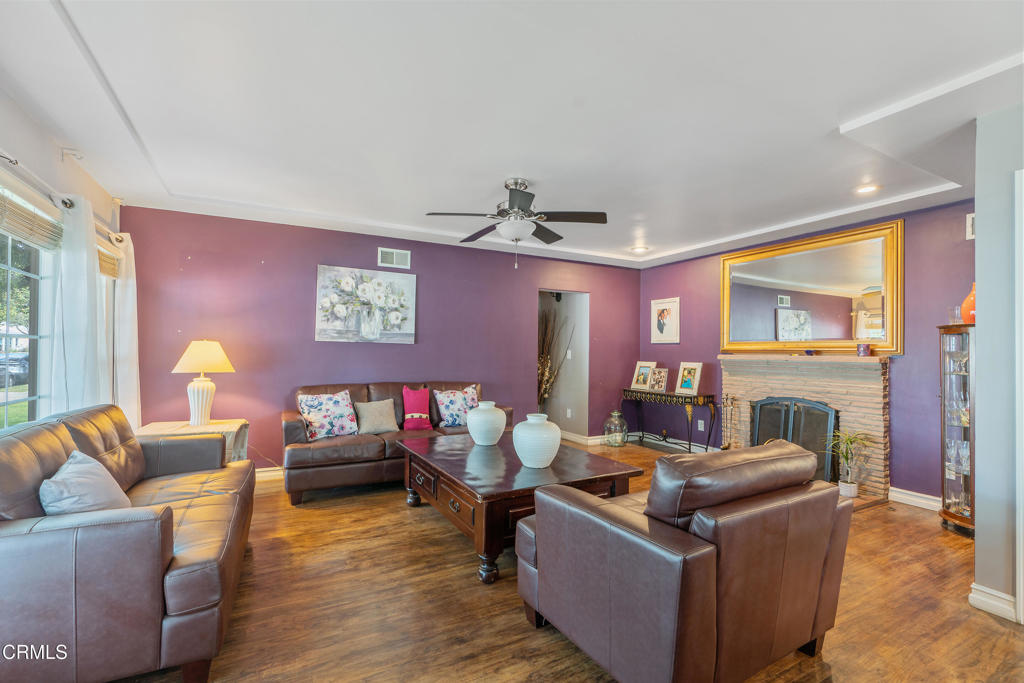 740 Carmelita Place Montebello, CA 90640 - Photo 3 of 32 DSC01415