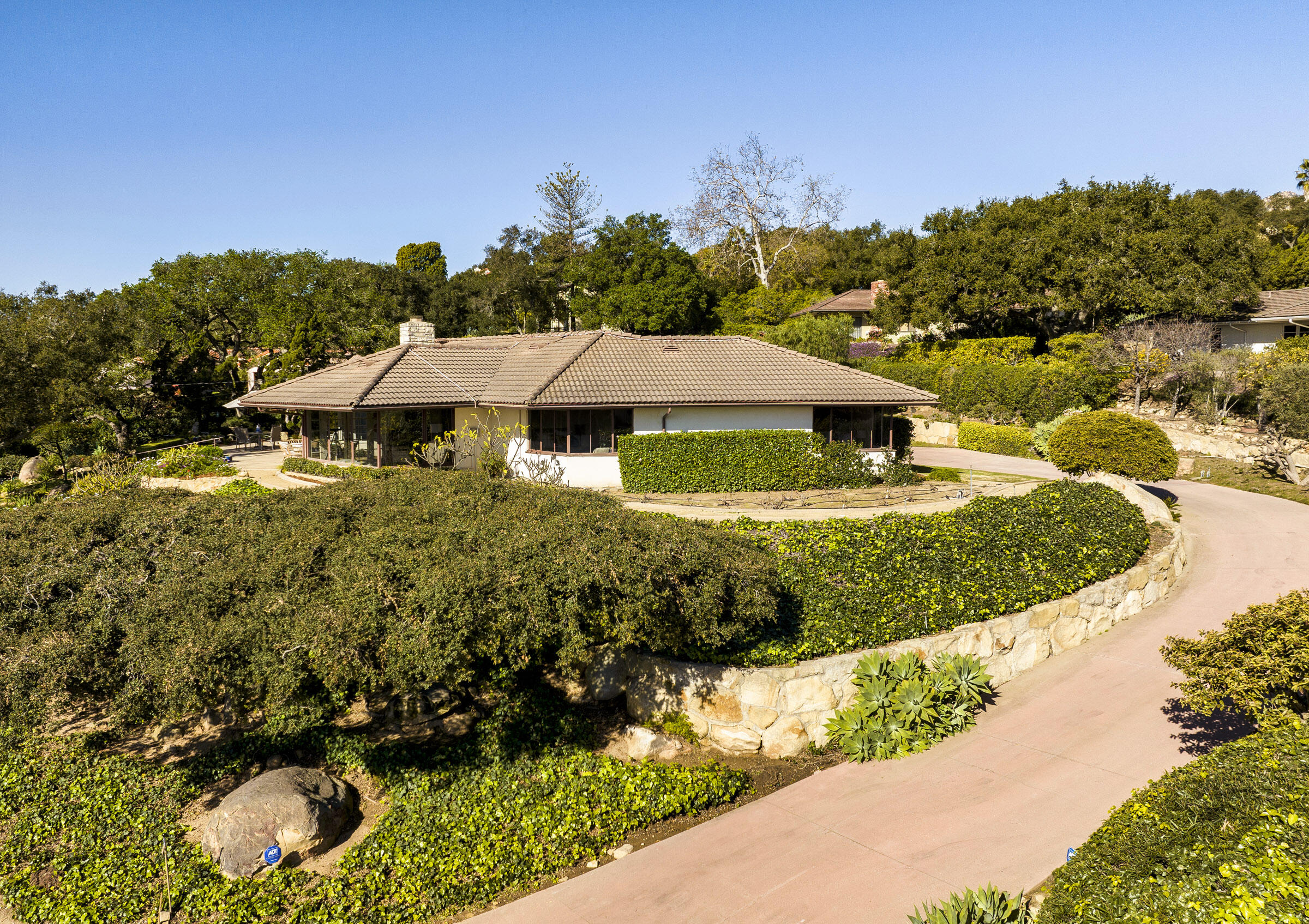 1320 Mission Ridge Road Santa Barbara, CA 93103 - Photo 23 of 27 a view of a garden with an ocean view