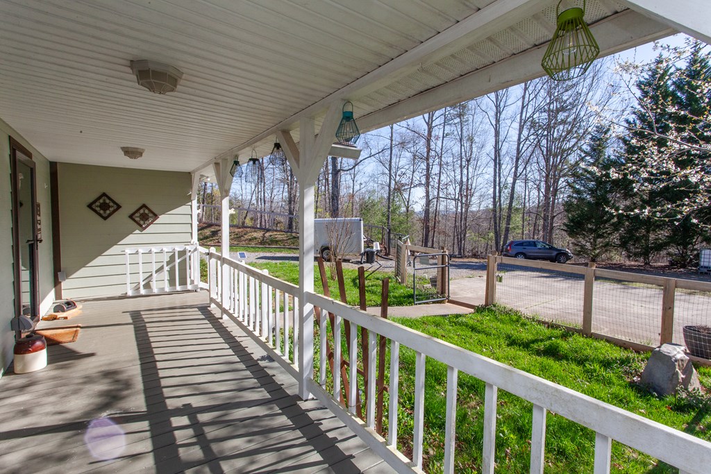 1158 Upper Bear Paw Road Murphy, NC 28906 - Photo 9 of 52 Gallery Image 9