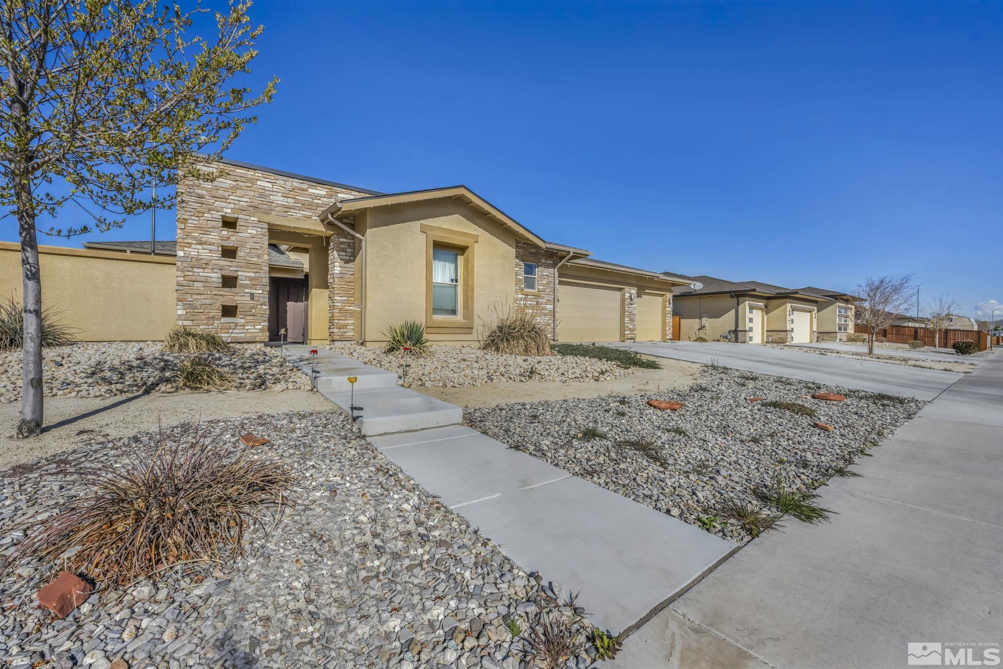 696 Raptor Way Fernley, NV 89408 - Photo 2 of 40 Photo 2