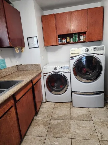 $969,900 | 319 East 98th Street, Inglewood, CA 90301