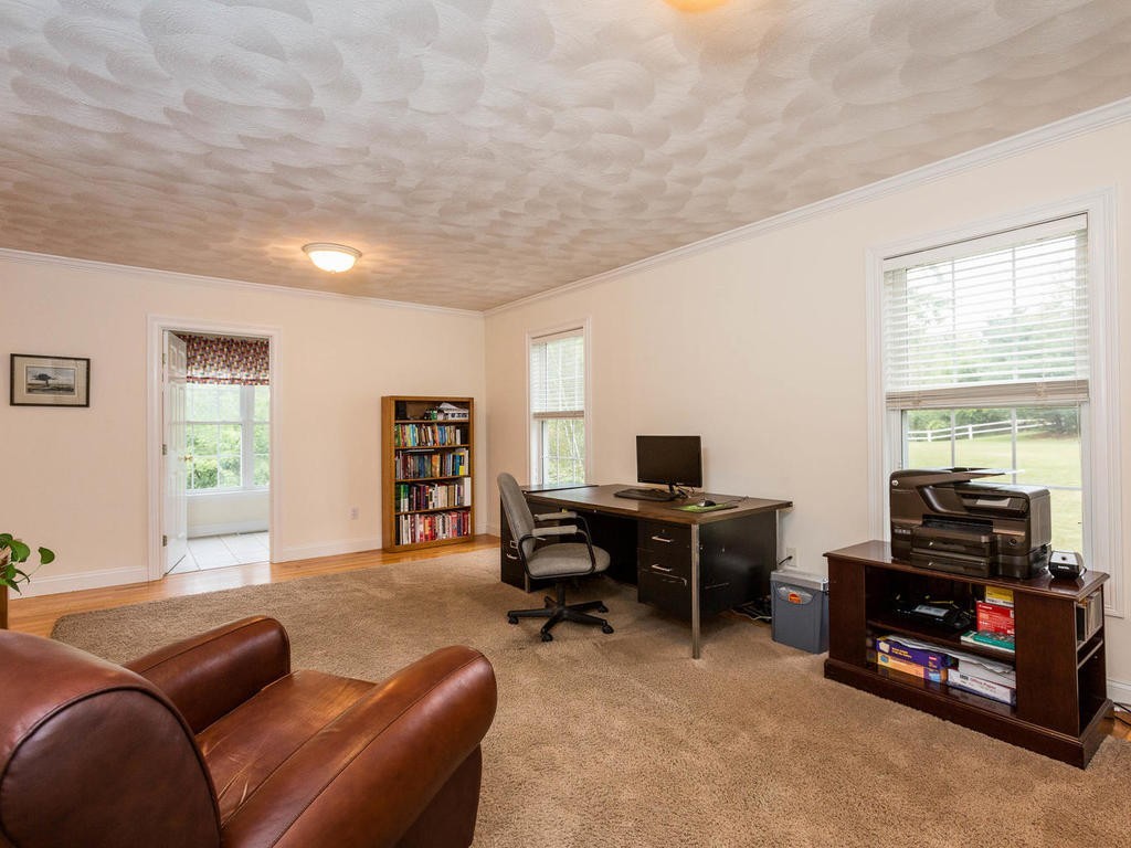 40 Weldon Farm Road Rowley, MA 01969 - Photo 8 of 29