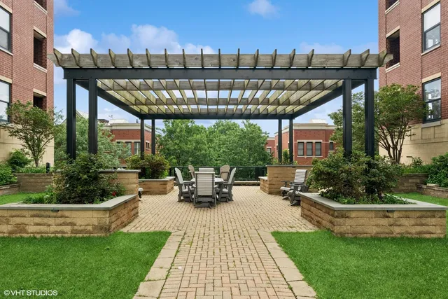 $226,000 | 811 West 15th Place, Unit 513, Chicago, IL 60608