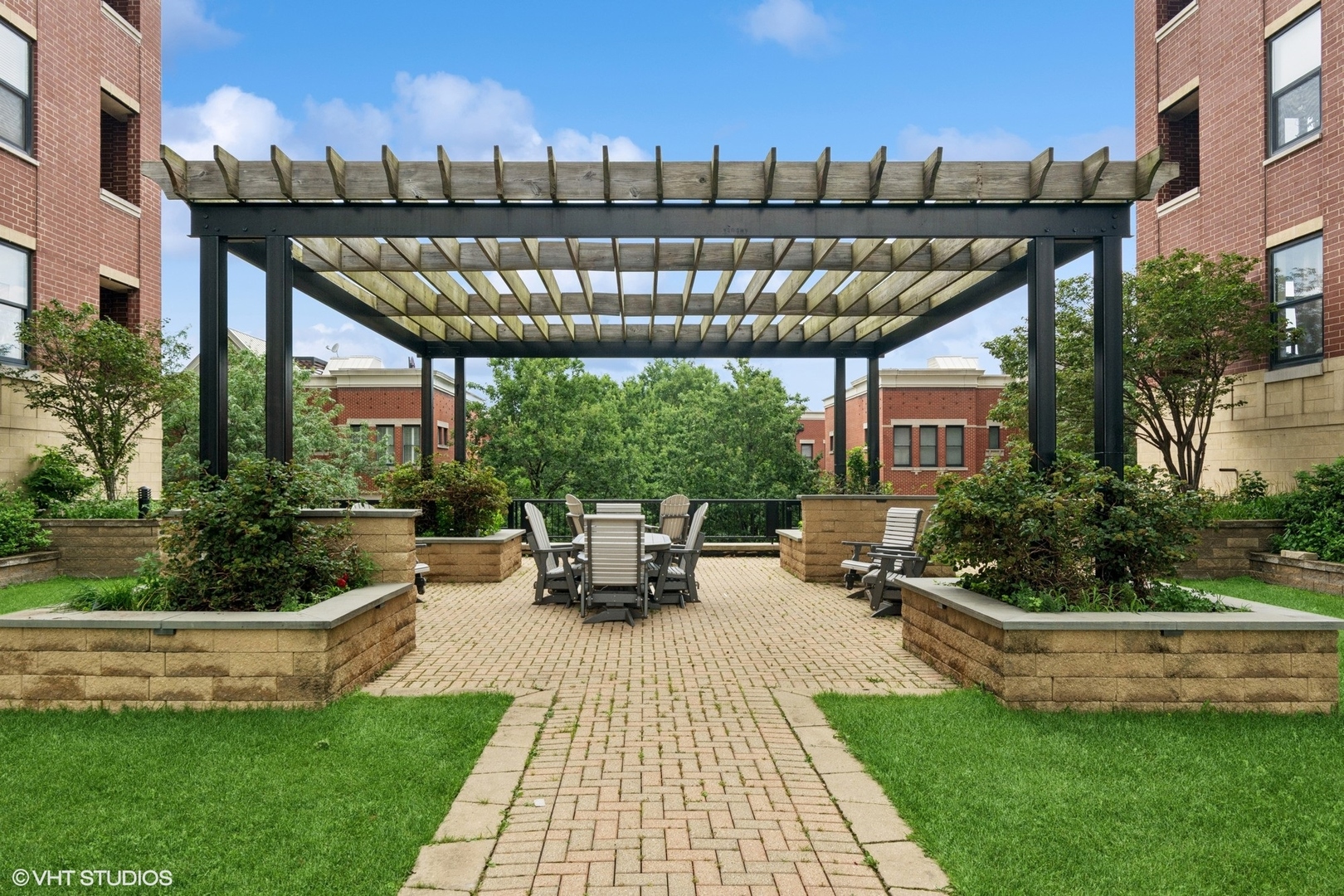 811 West 15th Place, Unit 513 Chicago, IL 60608 - Photo 14 of 20