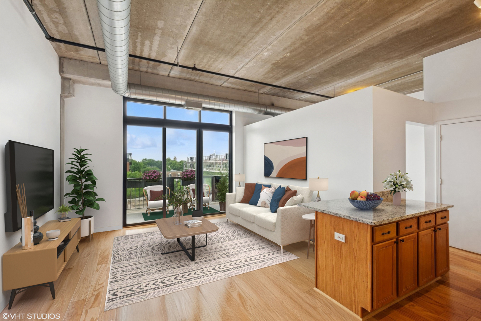 811 West 15th Place, Unit 513 Chicago, IL 60608 - Photo 2 of 20