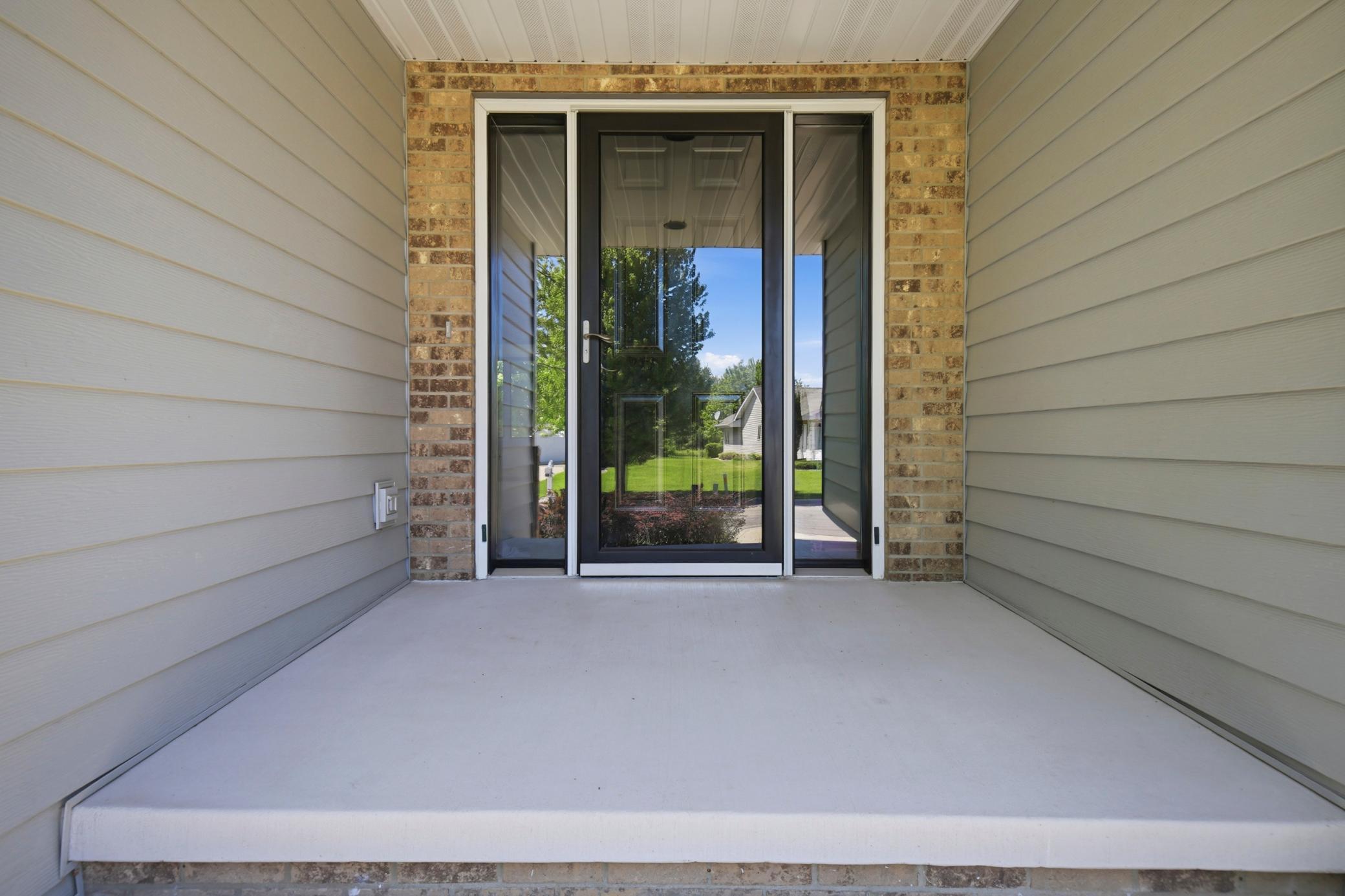 1406 26th Street Southwest Austin, MN 55912 - Photo 4 of 73