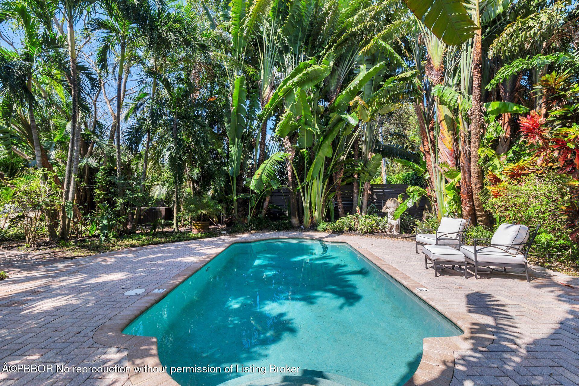 827 Ardmore Road West Palm Beach, FL 33401 - Photo 26 of 27 a view of a backyard with a garden