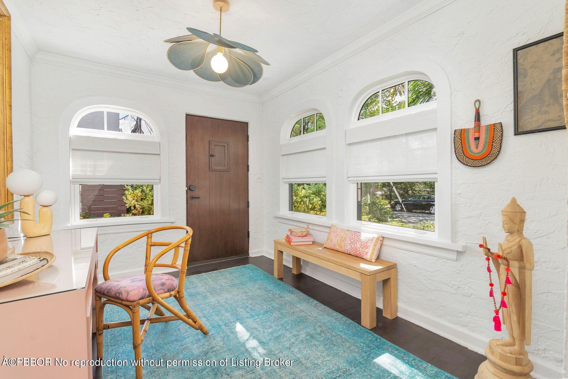 827 Ardmore Road West Palm Beach, FL 33401 - Photo 5 of 27 a living room with furniture and a window