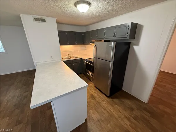 $945 | 1426 Glade Street Northwest, Unit 3, Winston-Salem, NC 27101