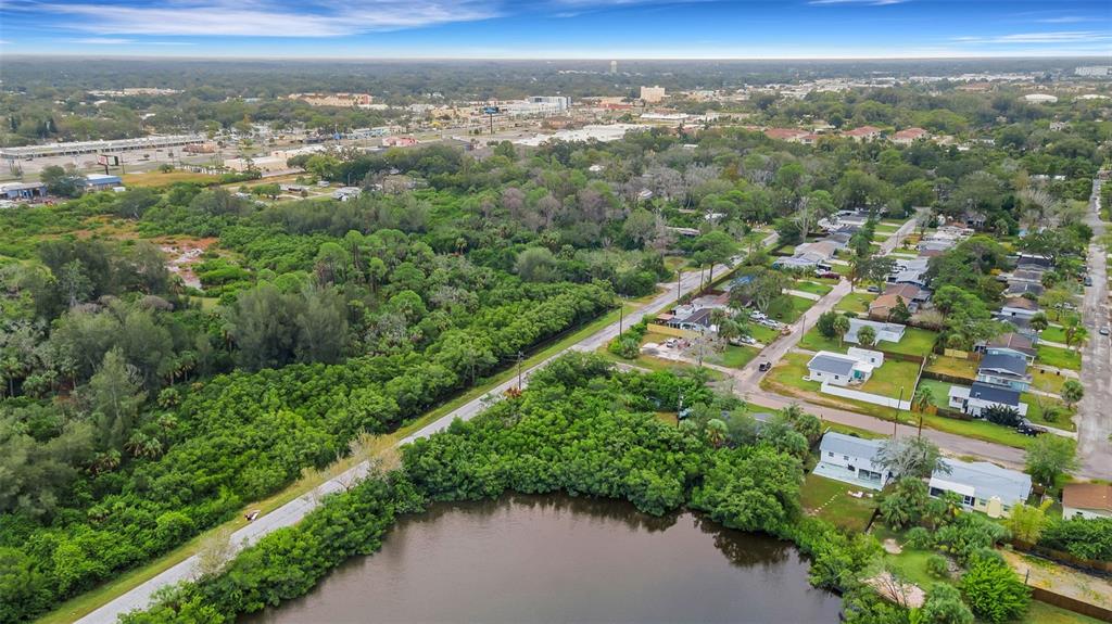 4935 Largo Terrace New Port Richey, FL 34652 - Photo 9 of 21