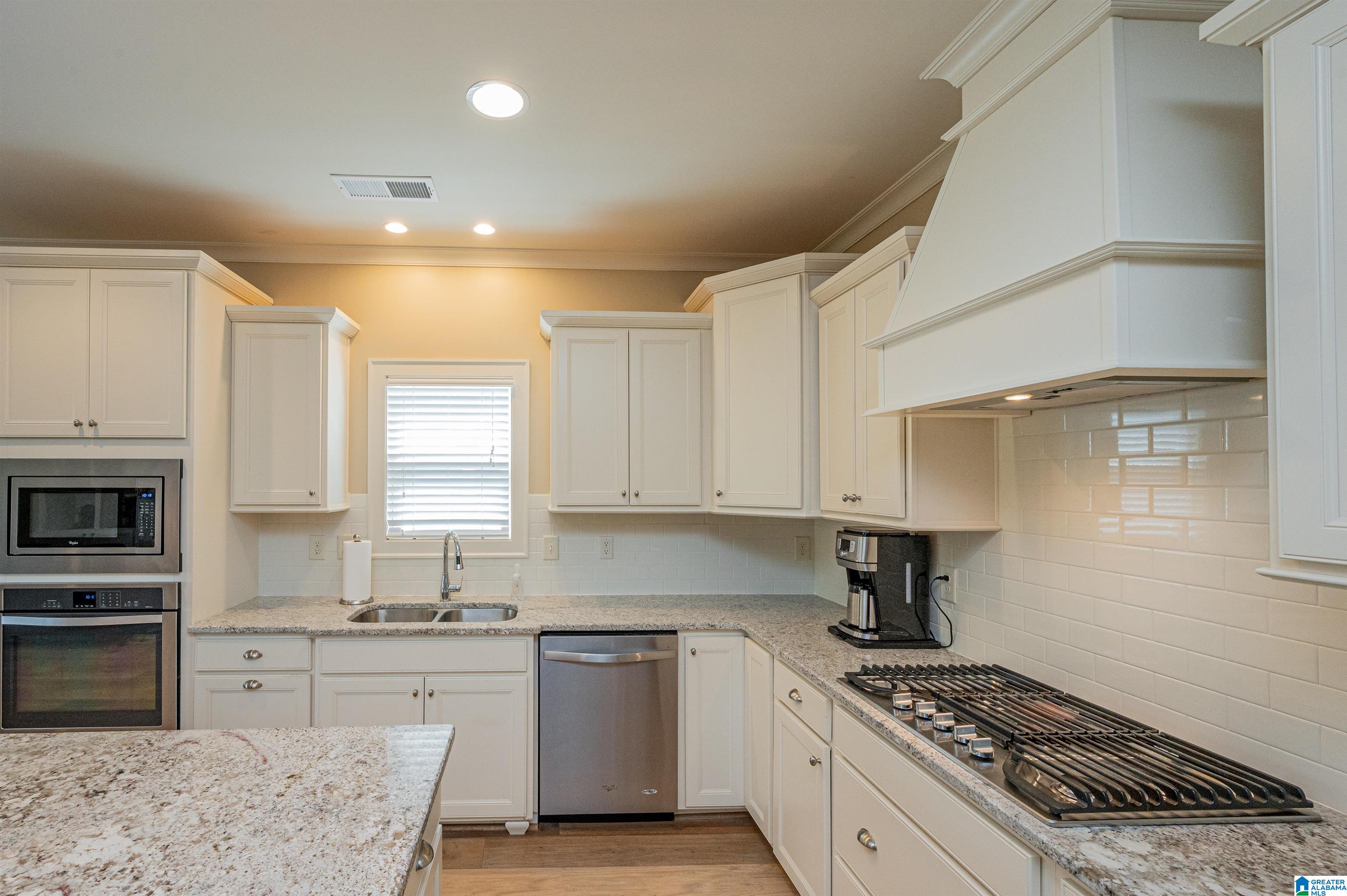 4890 Ridge Pass Birmingham, AL 35226 - Photo 10 of 47