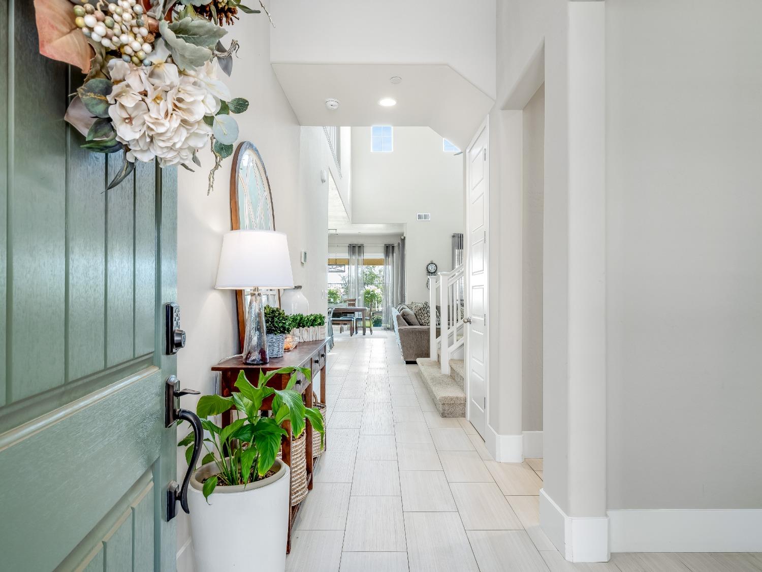 4289 Vineyard Drive Madera, CA 93636 - Photo 2 of 37