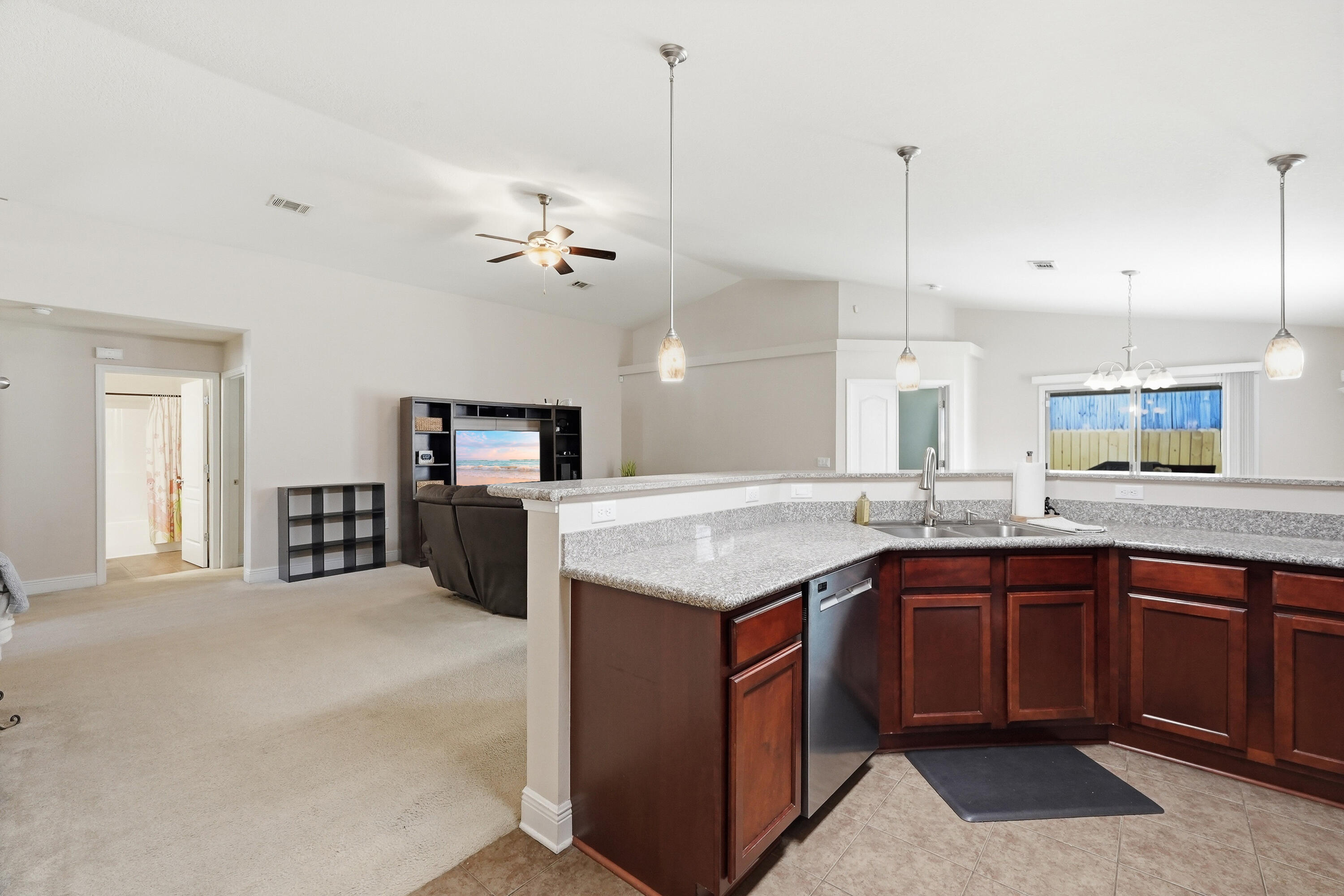 4541 Hermosa Road Crestview, FL 32539 - Photo 5 of 40 4541 hermosa rd-23