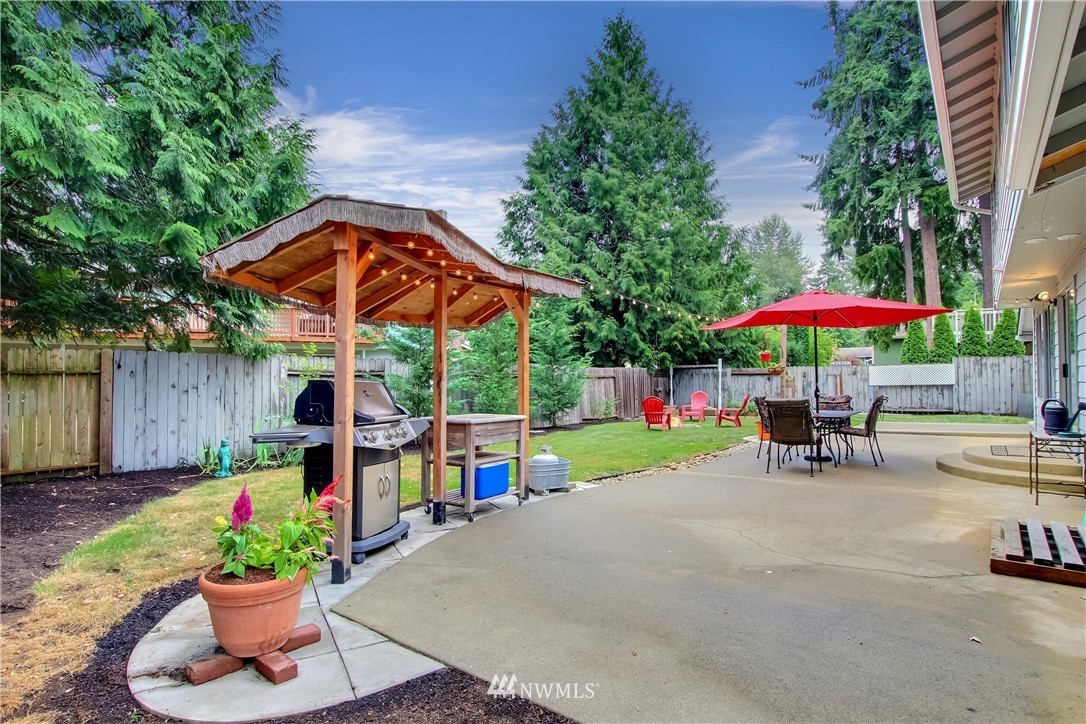 2327 168th Street Southeast Bothell, WA 98012 - Photo 21 of 25 an outdoor space with furniture