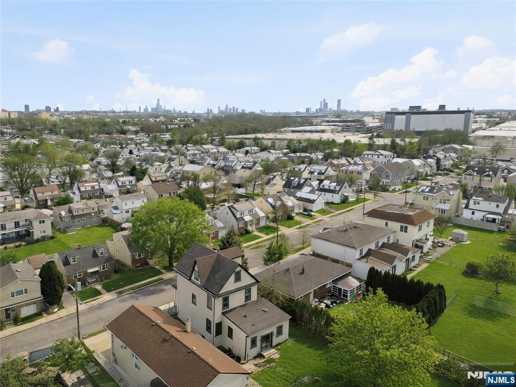 703 3rd Street Secaucus, NJ 07094 - Photo 47 of 49