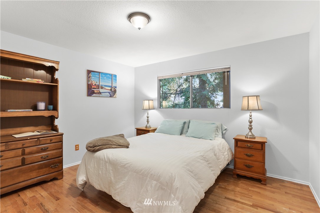 10419 Northeast 190th Street Bothell, WA 98011 - Photo 19 of 29 Gallery Image 19