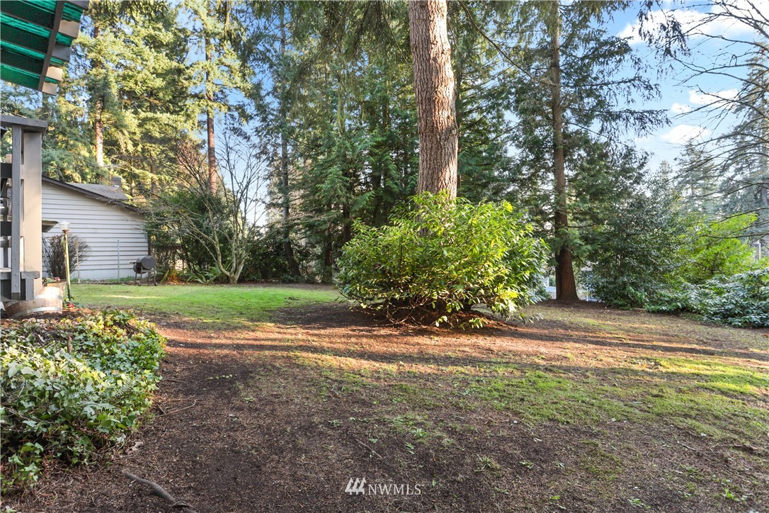 10419 Northeast 190th Street Bothell, WA 98011 - Photo 24 of 29 Gallery Image 24