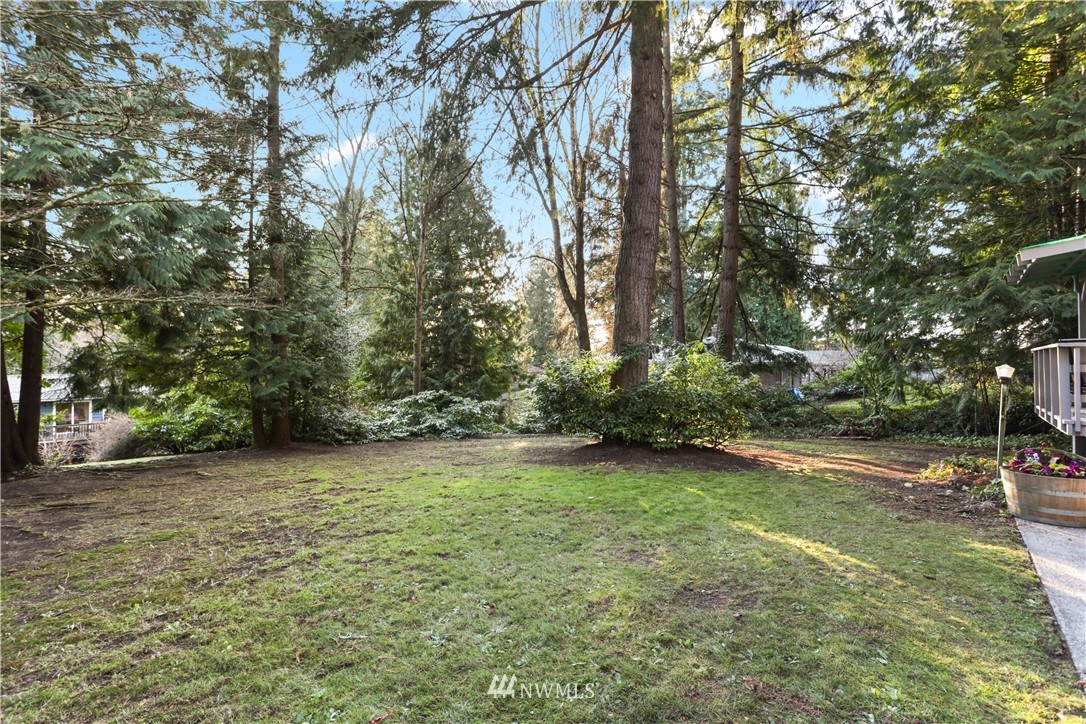 10419 Northeast 190th Street Bothell, WA 98011 - Photo 25 of 29 Gallery Image 25