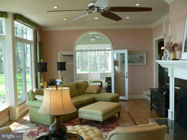 7286 Quaker Neck Road Bozman, MD 21612 - Photo 18 of 23 Living Room