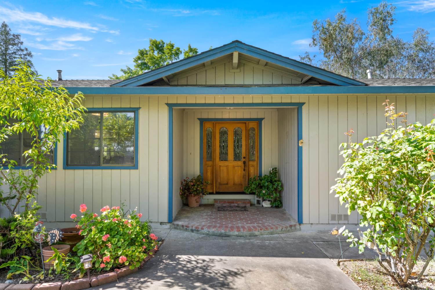 6305 West 6th Street Rio Linda, CA 95673 - Photo 1 of 1