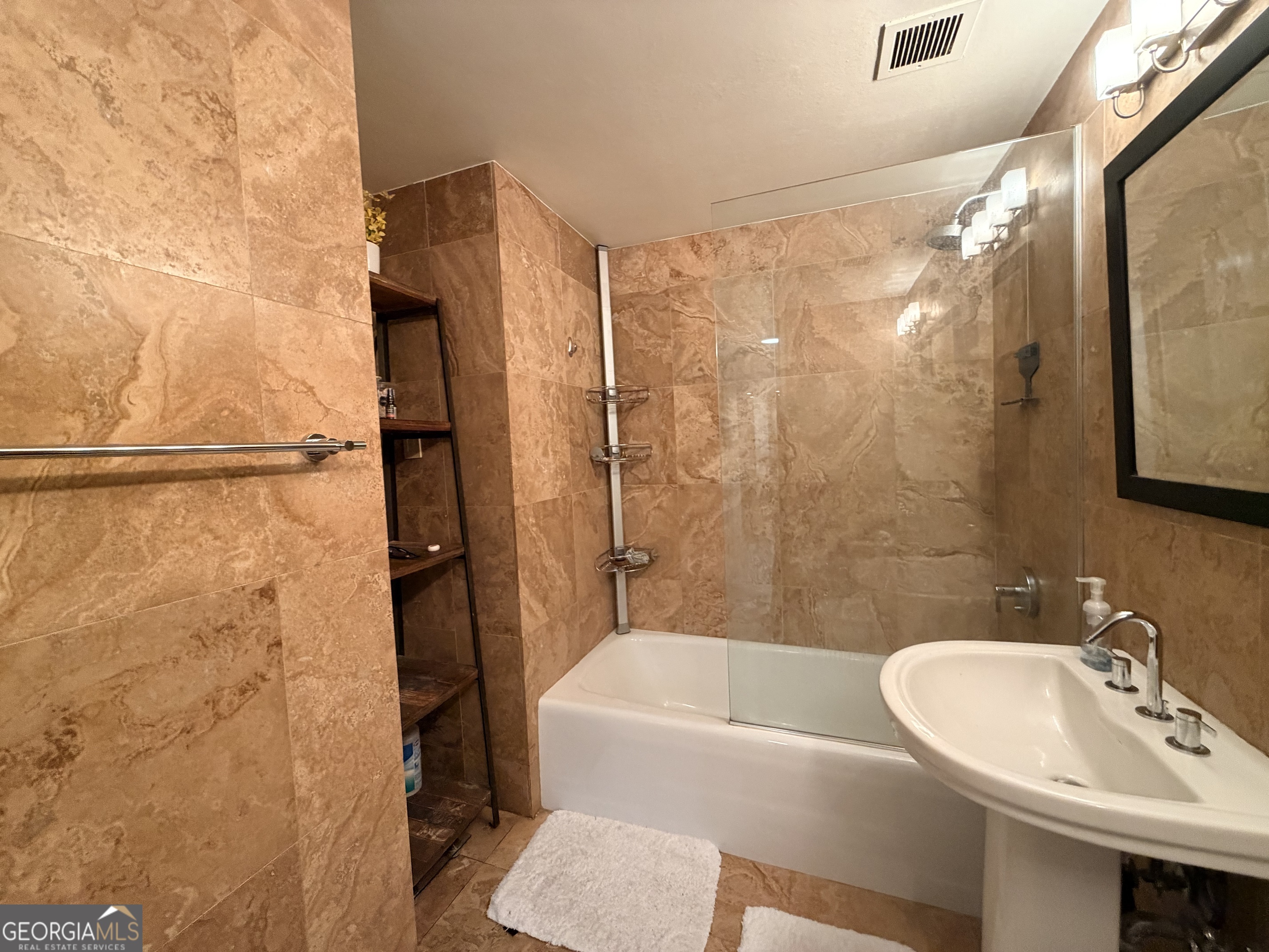 130 Twenty 6th Street Northwest, Unit 214 Atlanta, GA 30309 - Photo 17 of 40