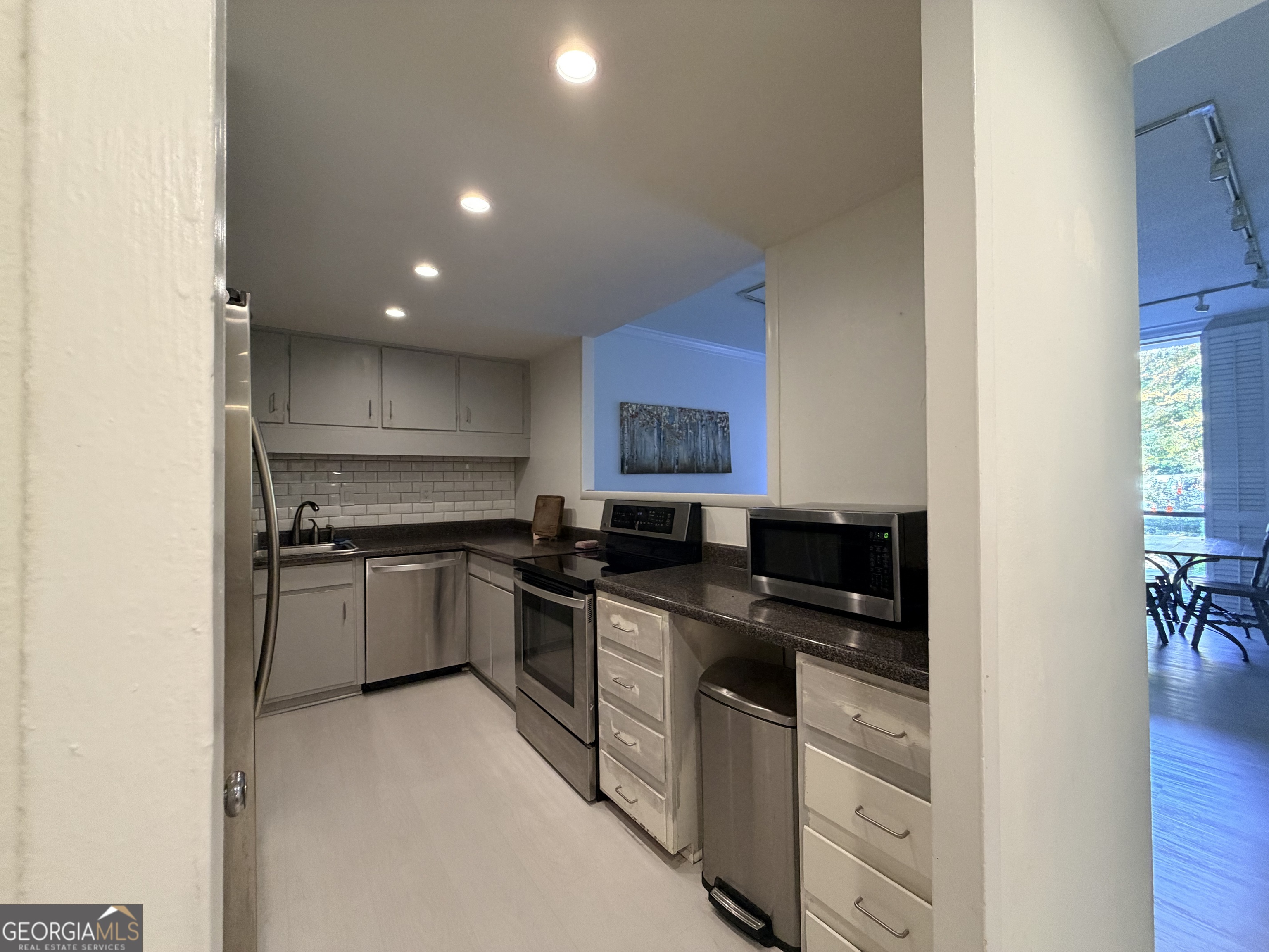 130 Twenty 6th Street Northwest, Unit 214 Atlanta, GA 30309 - Photo 6 of 40