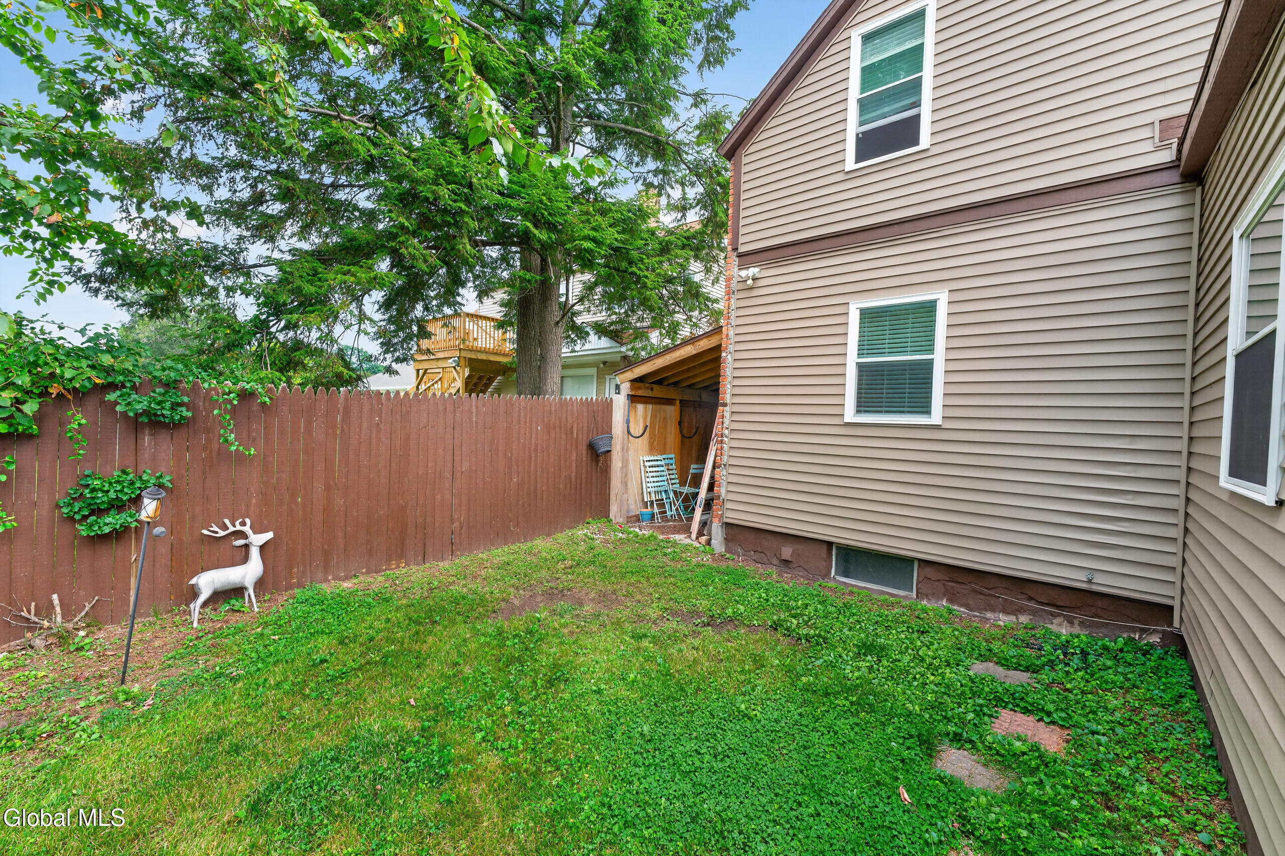 341 Princetown Road Rotterdam, NY 12306 - Photo 33 of 47 Yard 2