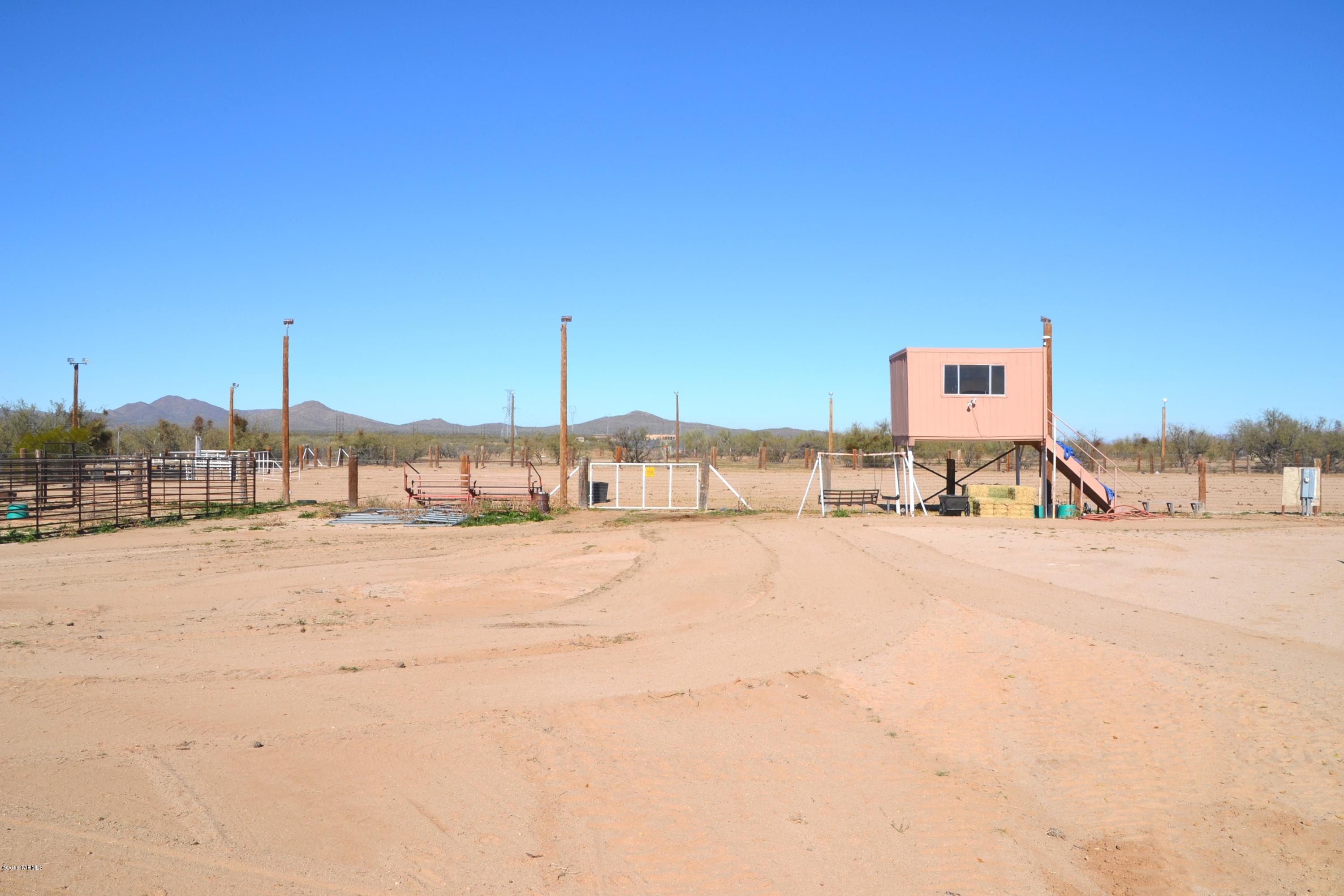 15680 West Arnota Road Tucson, AZ 85735 - Photo 2 of 47 Gallery Image 2