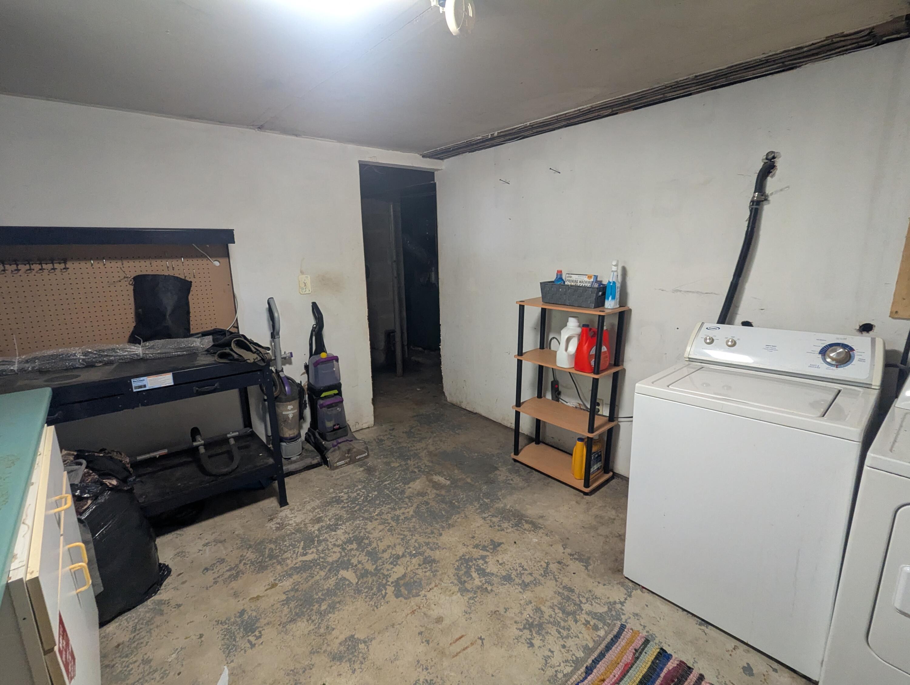 537 Millvale Road Bucksport, ME 04416 - Photo 30 of 58 Laundry Room