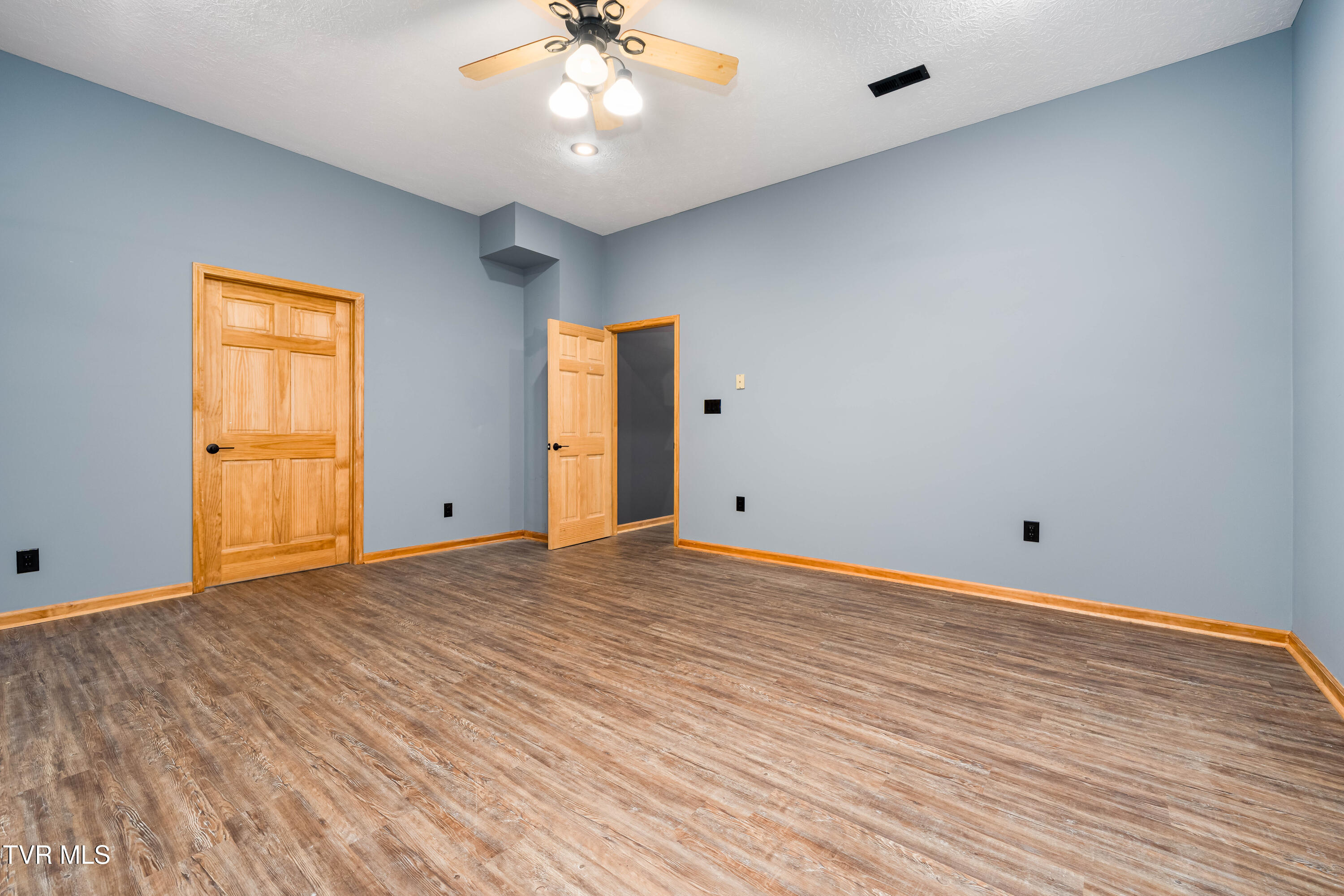191 Bear Ridge Drive Butler, TN 37640 - Photo 37 of 80 191 Bear Ridge Dr (77 of 80)