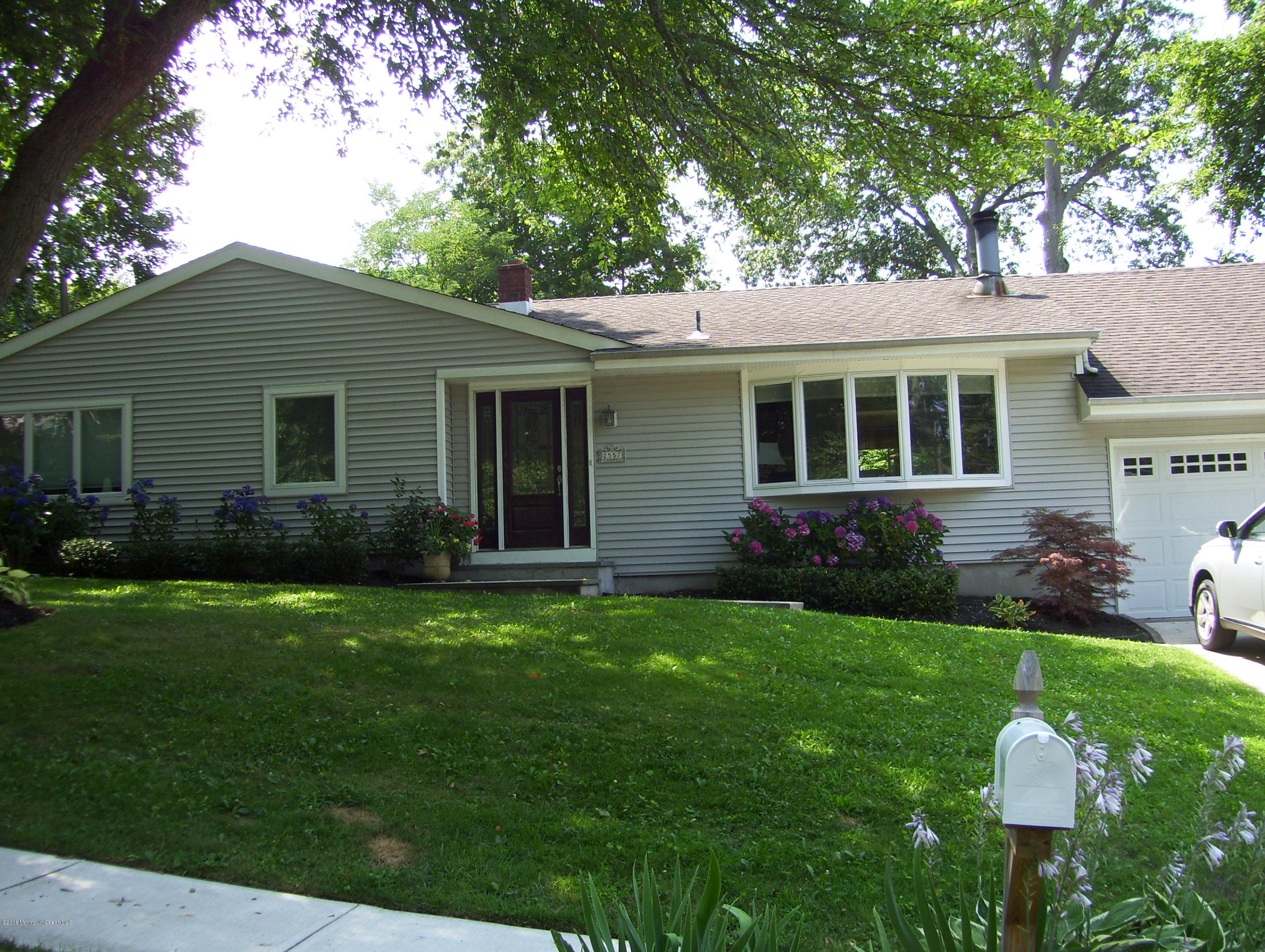 2557 Summit Road Manasquan, NJ 08736 - Photo 2 of 18 100_1782
