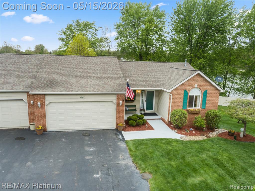 1270 Crystal Pointe Circle Fenton, MI 48430 - Photo 2 of 42