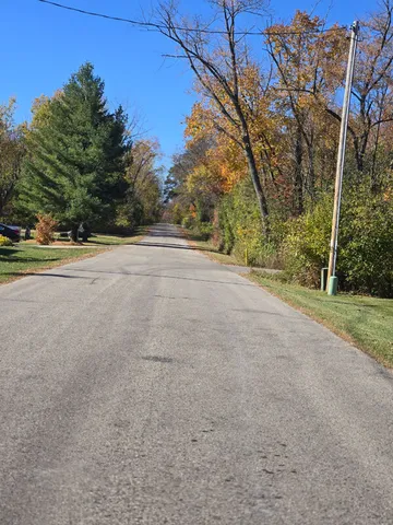 $699,990 | W4649 Hillcrest Drive, Fontana, WI 53125