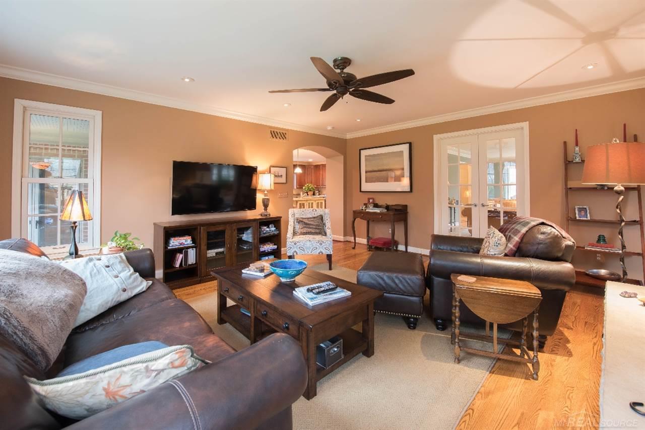 1052 Audubon Road Grosse Pointe Park, MI 48230 - Photo 12 of 46