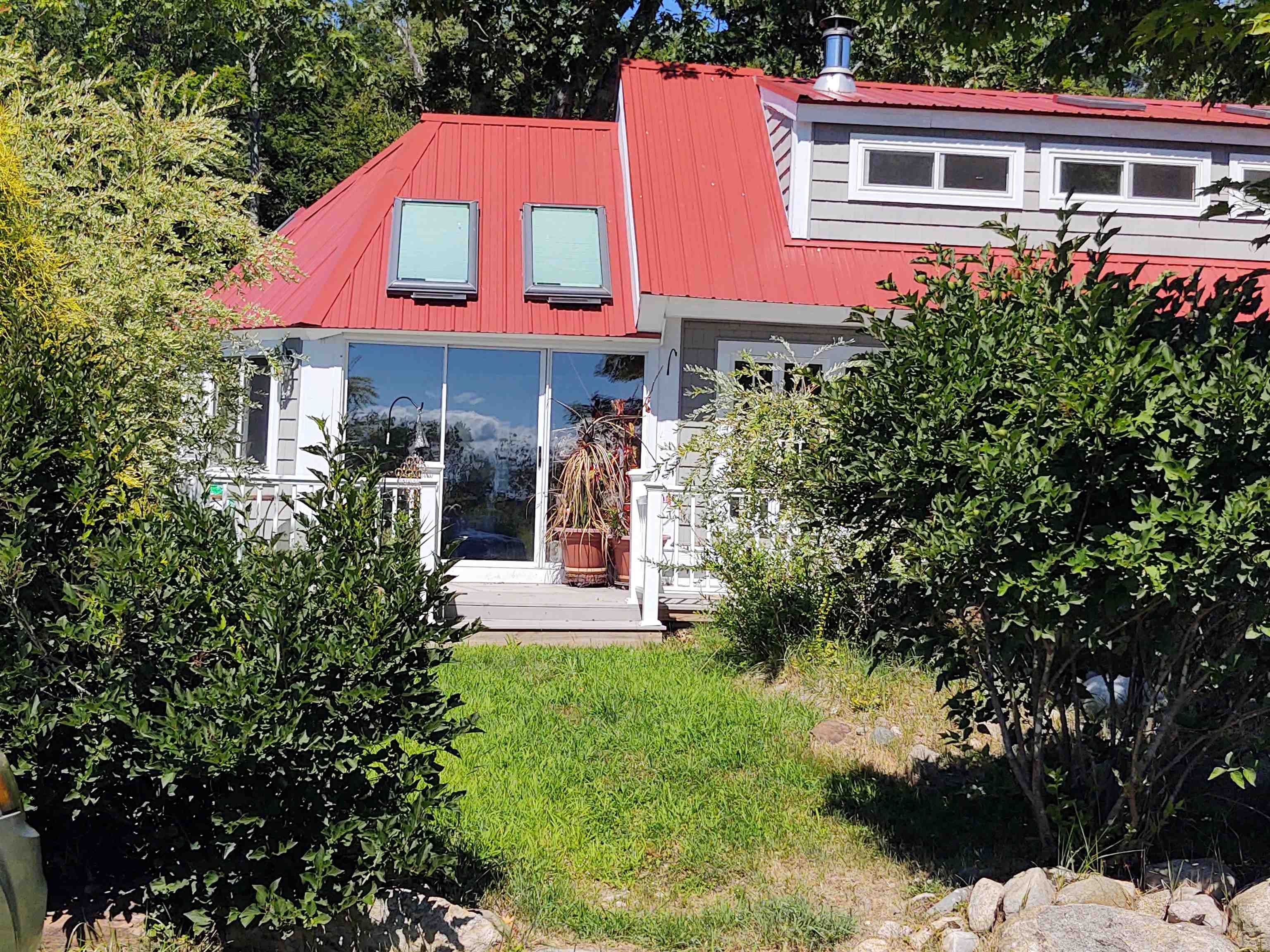576 Wentworth Road Brookfield, NH 03872 - Photo 6 of 40