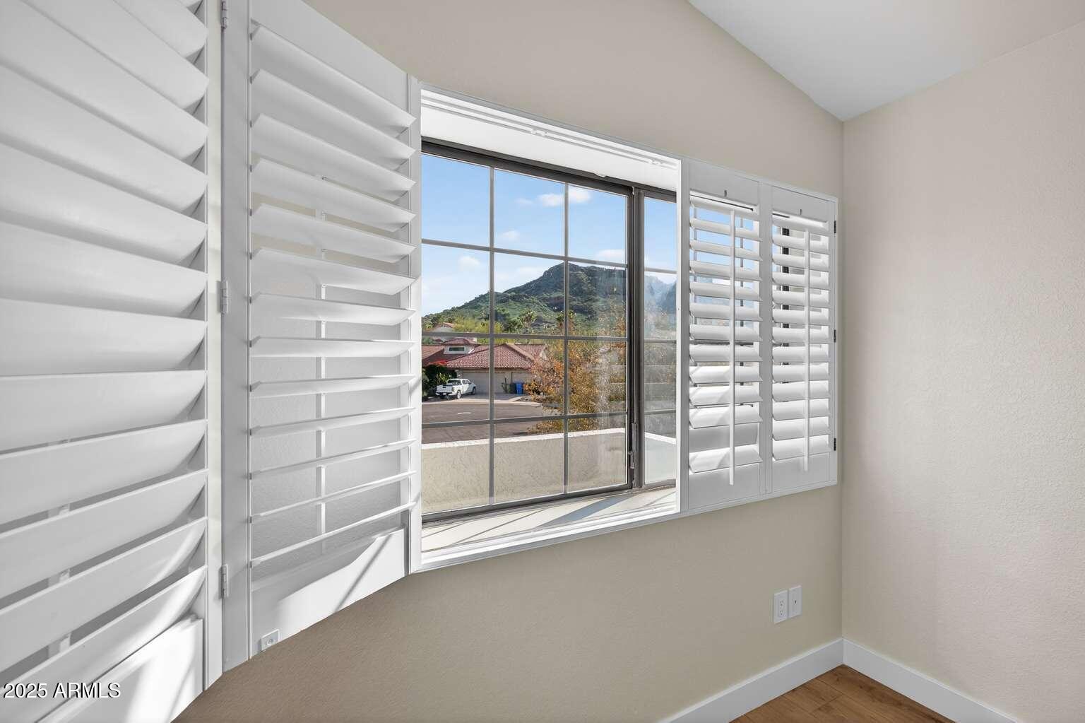 15850 North 15th Way Phoenix, AZ 85022 - Photo 36 of 43 a view of a room with a large window